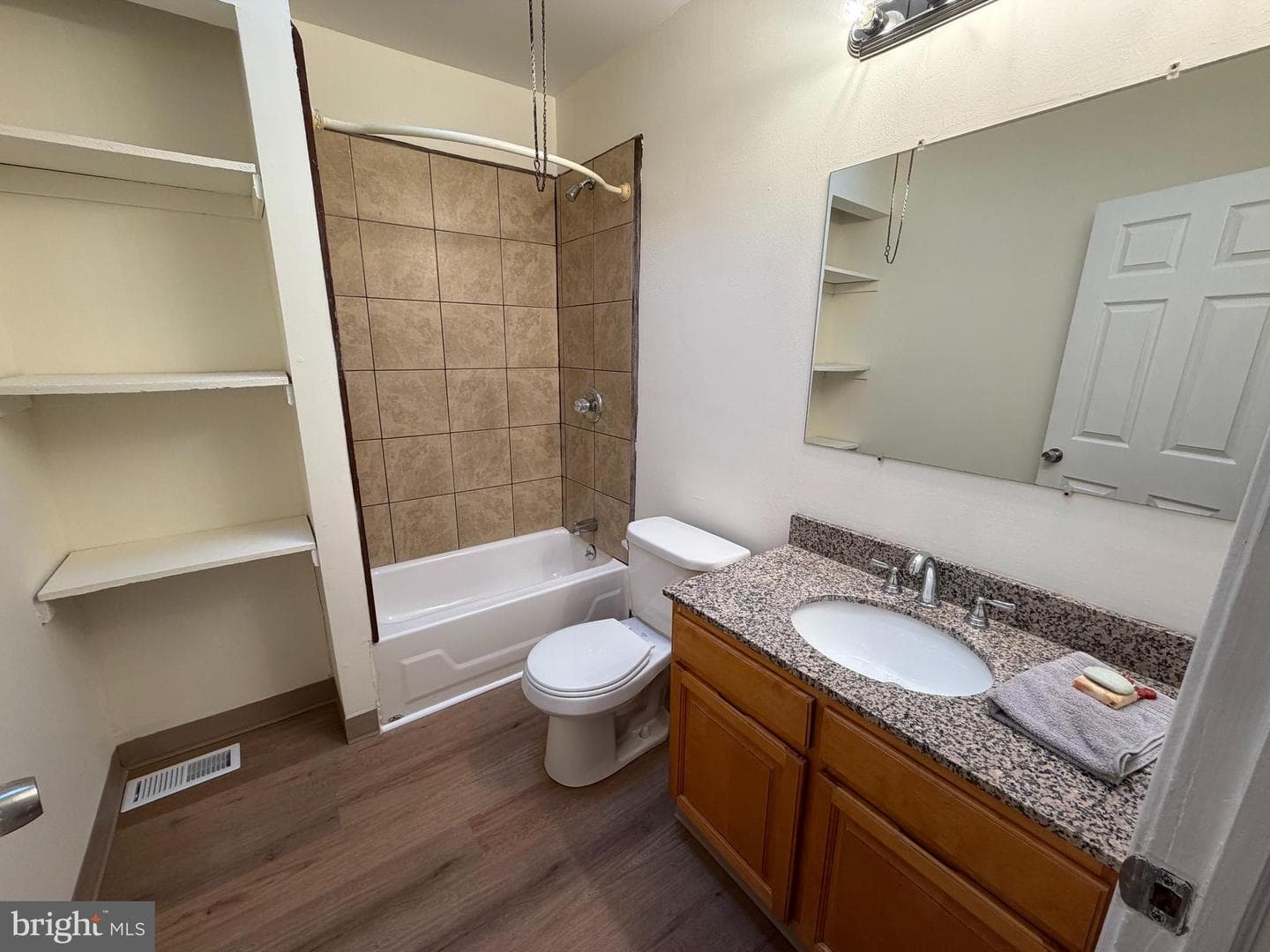 2123 E Sanger Street photo 11