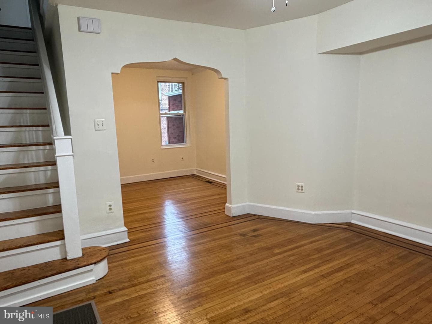 2123 E Sanger Street photo 4
