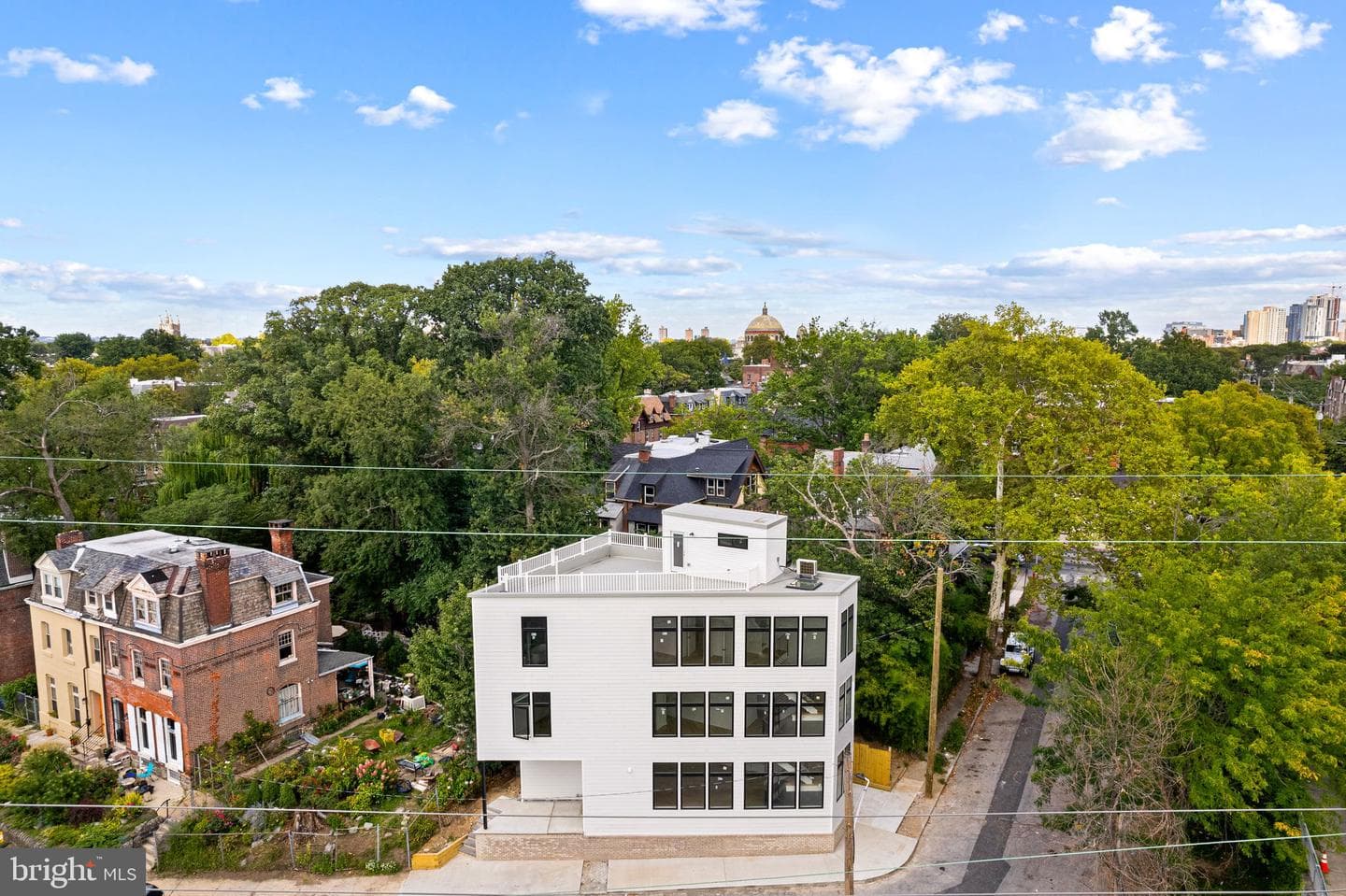 1021 S Saint Bernard Street photo 35