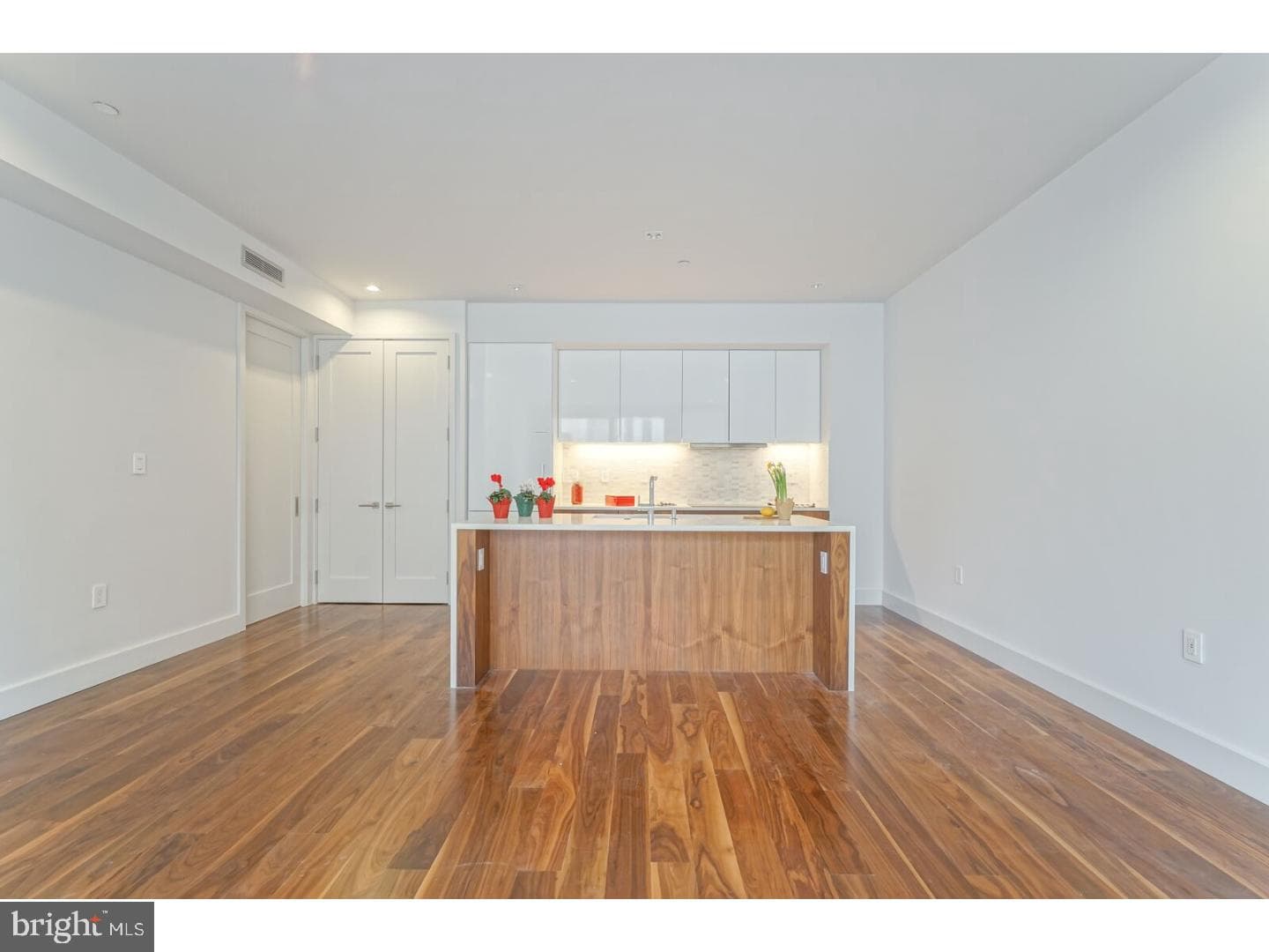 621 S 24th Street #210 photo 7