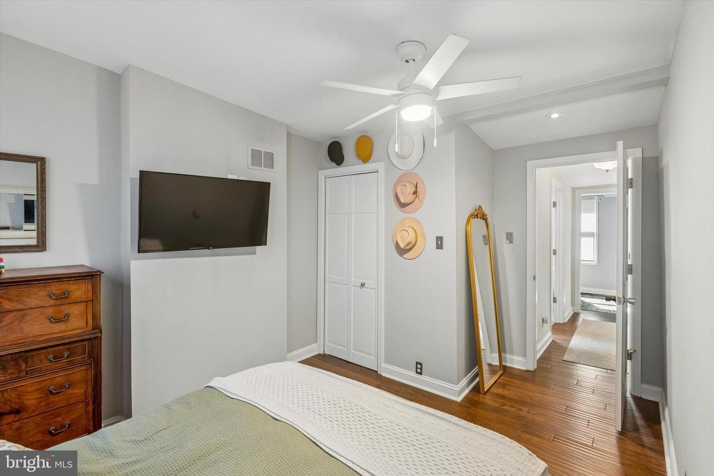 1734 Webster Street photo 14