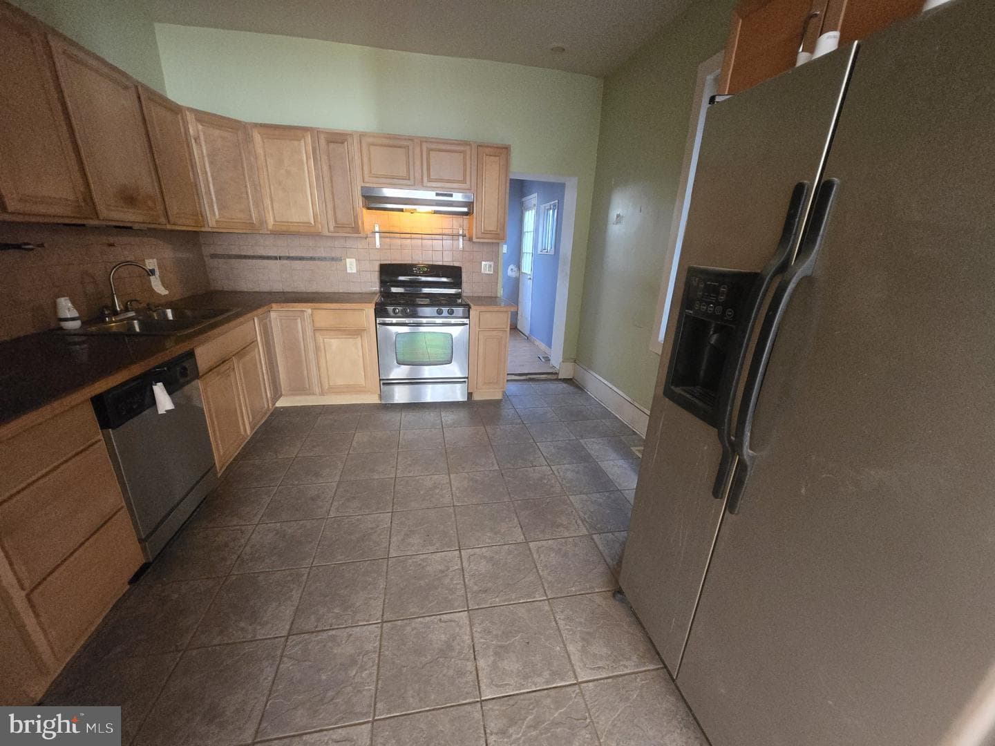 417 Mckean Street photo 6