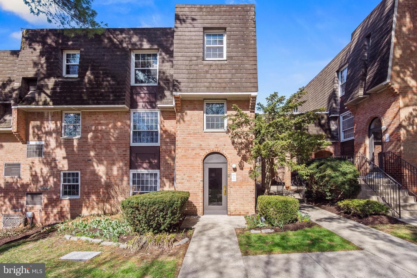 4000 Gypsy Lane #210 photo 2