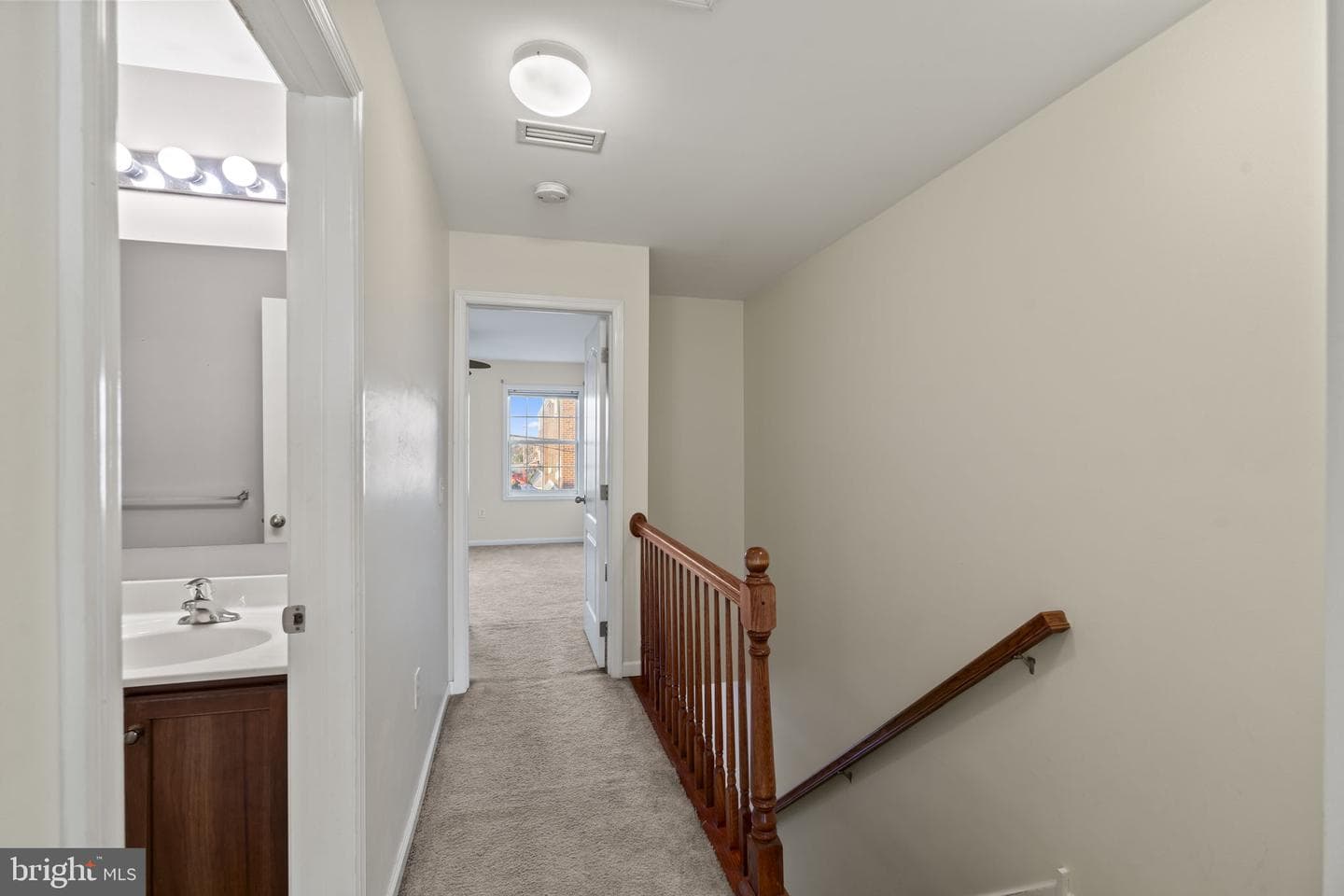 2529 Pickwick Street photo 22