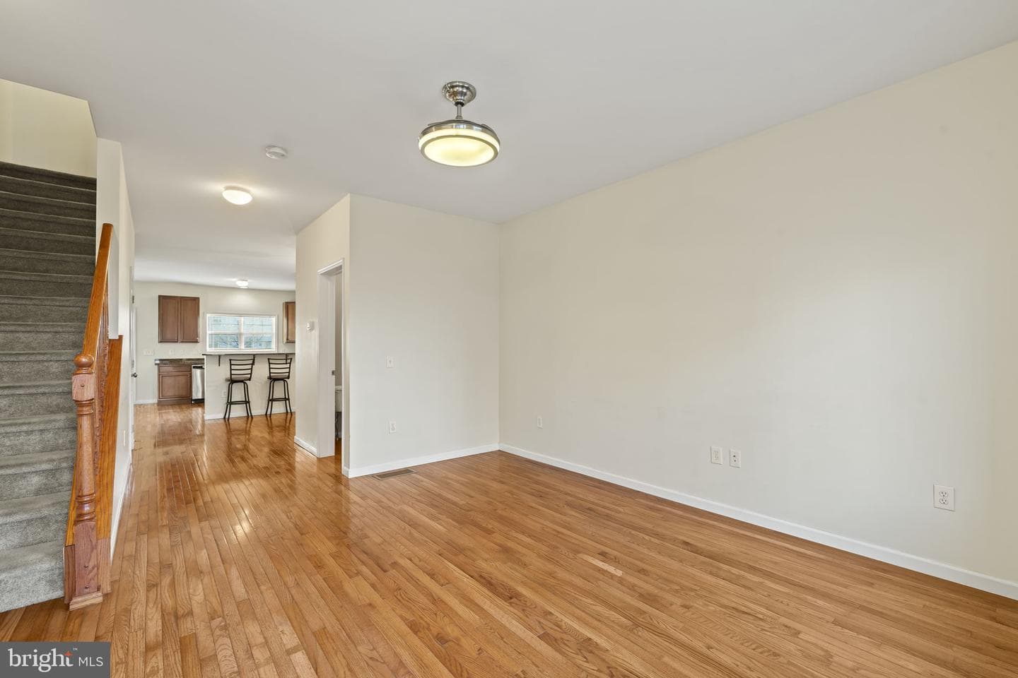 2529 Pickwick Street photo 7
