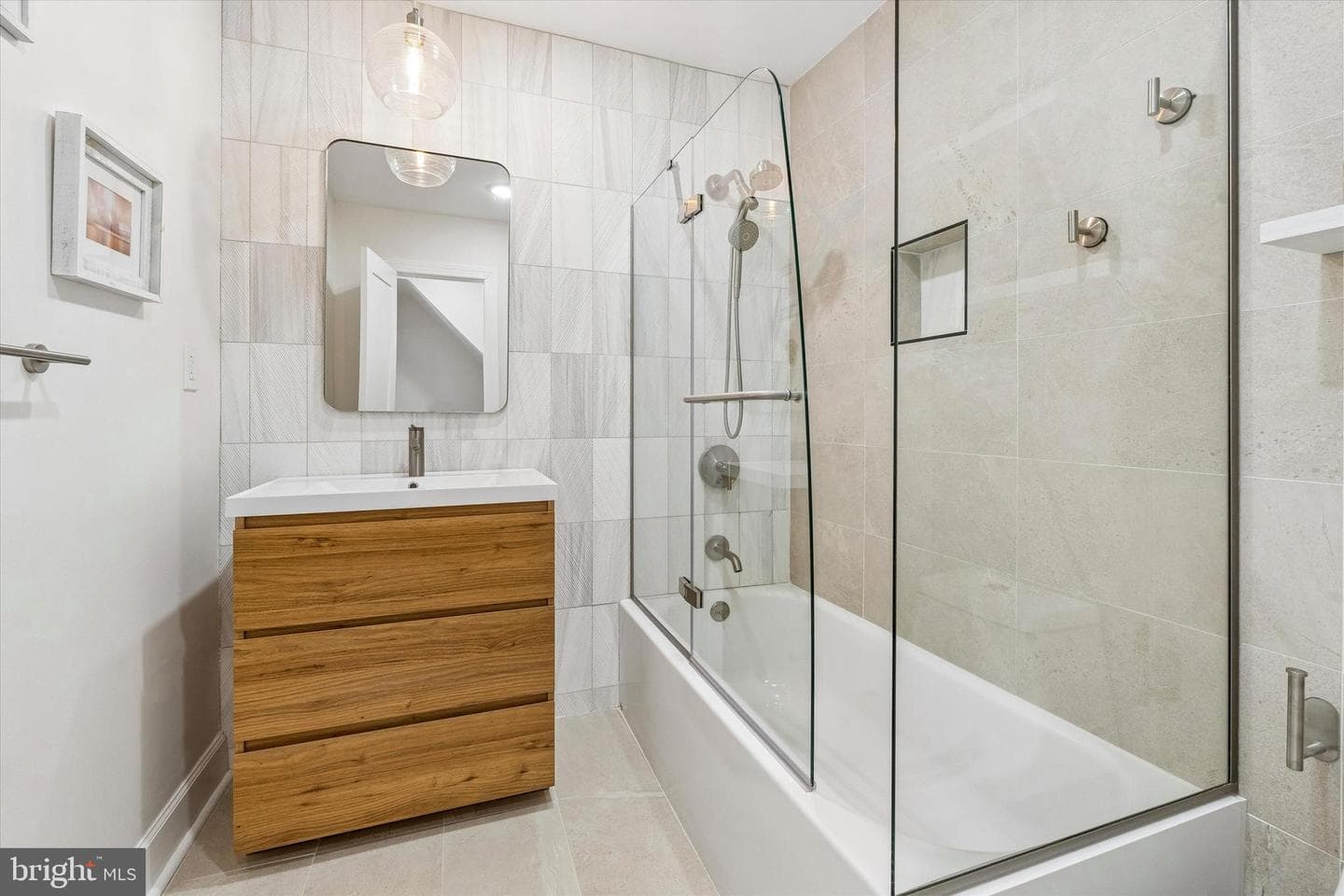 2047 Waverly Street photo 15