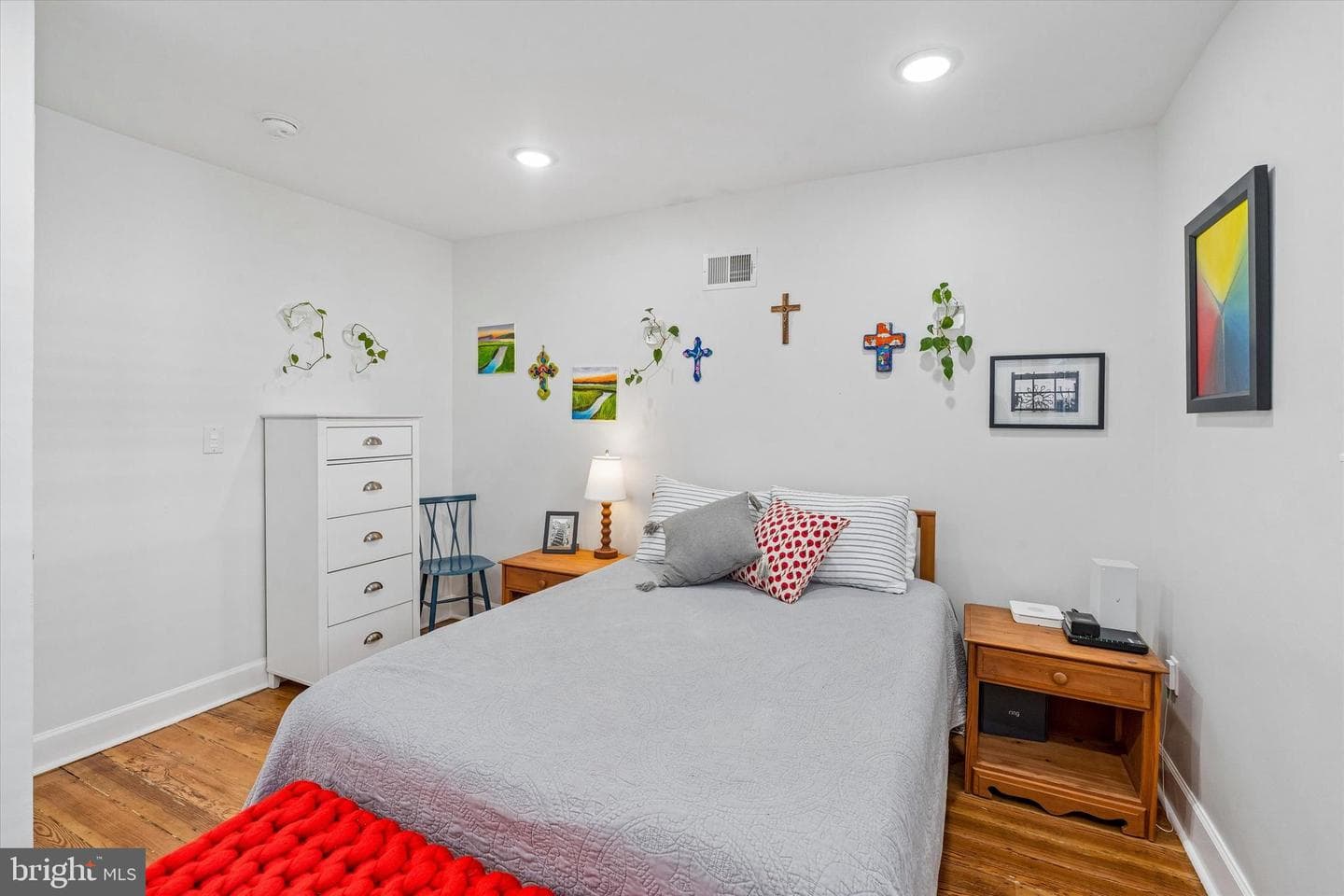 2047 Waverly Street photo 17