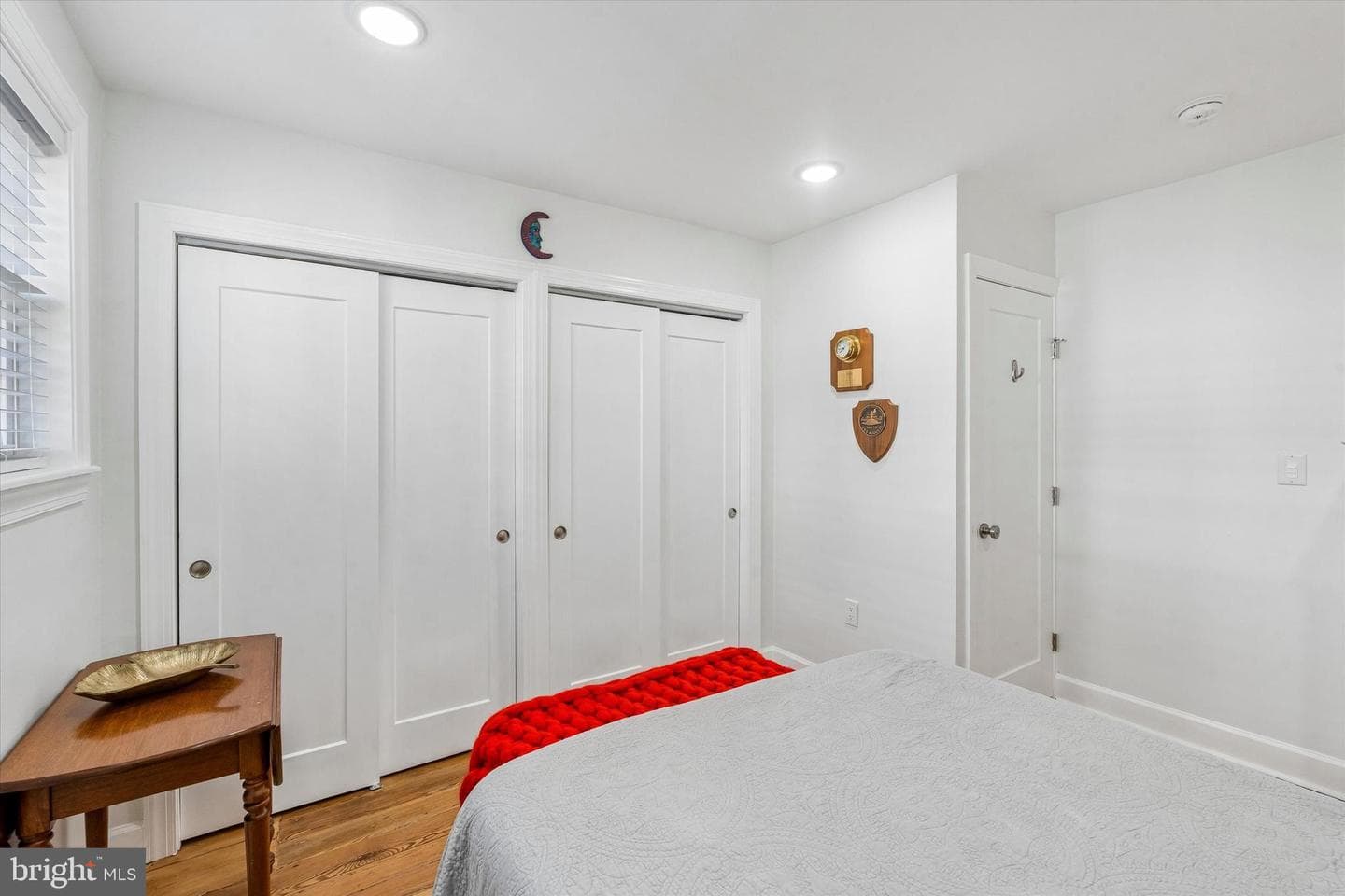 2047 Waverly Street photo 18