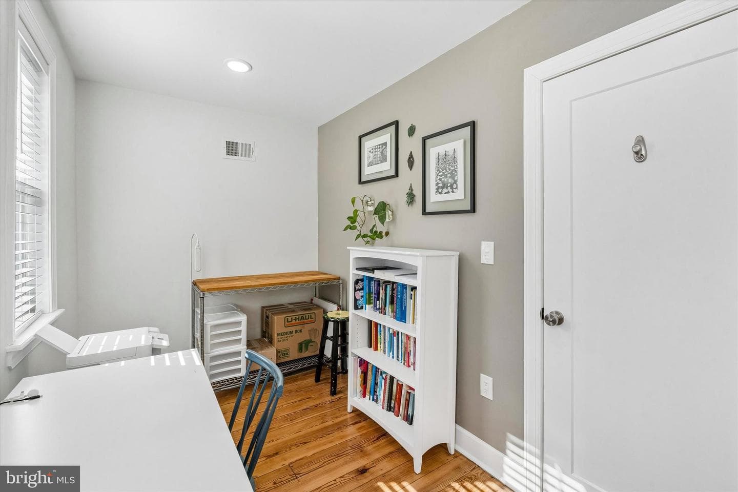 2047 Waverly Street photo 21