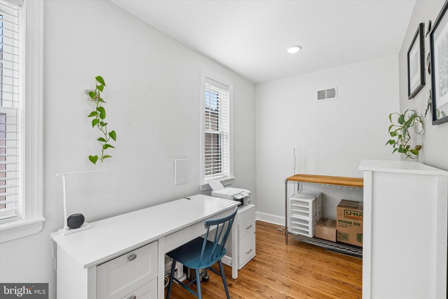 2047 Waverly Street photo 22