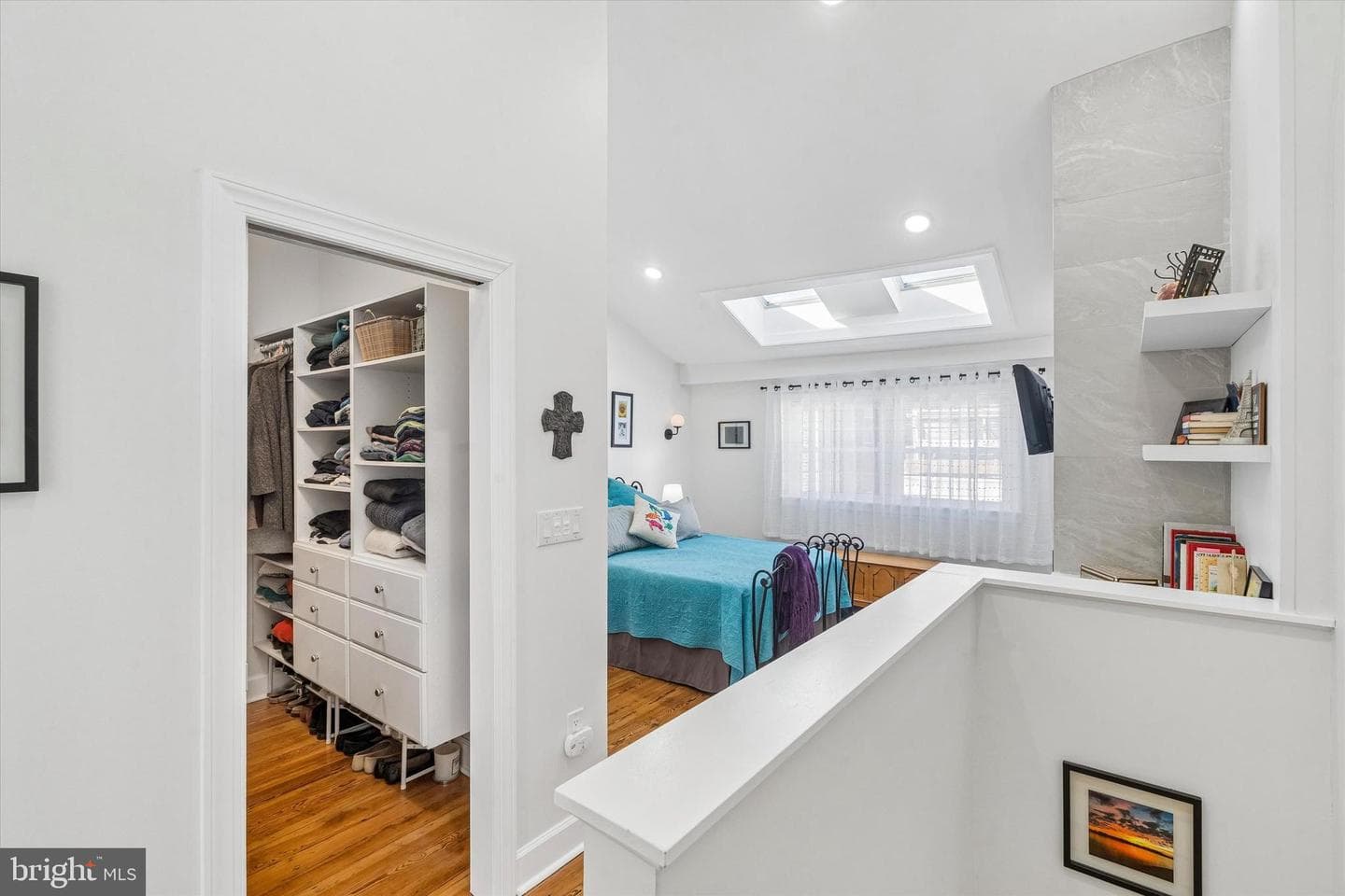 2047 Waverly Street photo 24