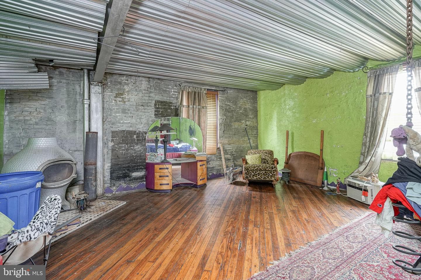 2416 E Sergeant Street photo 10