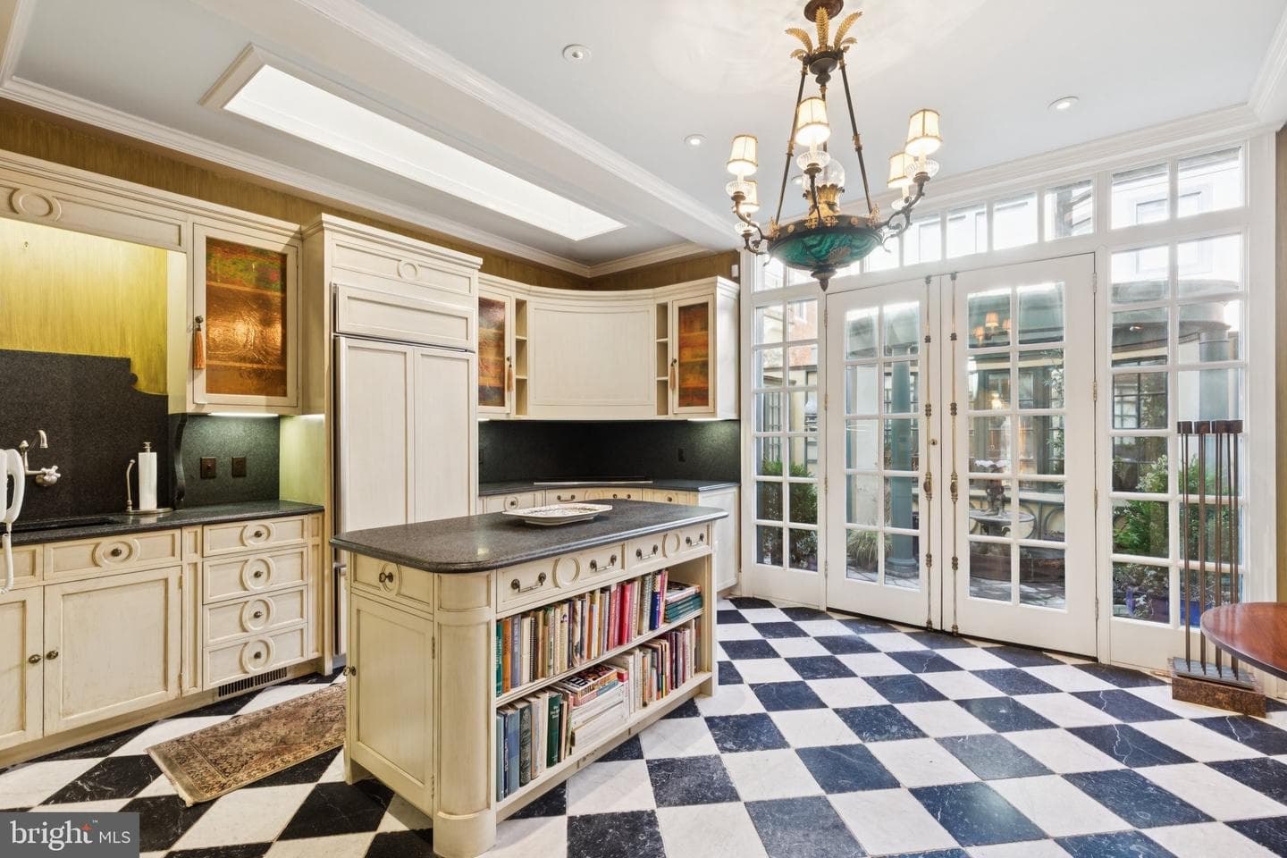1811 Delancey Place photo 8