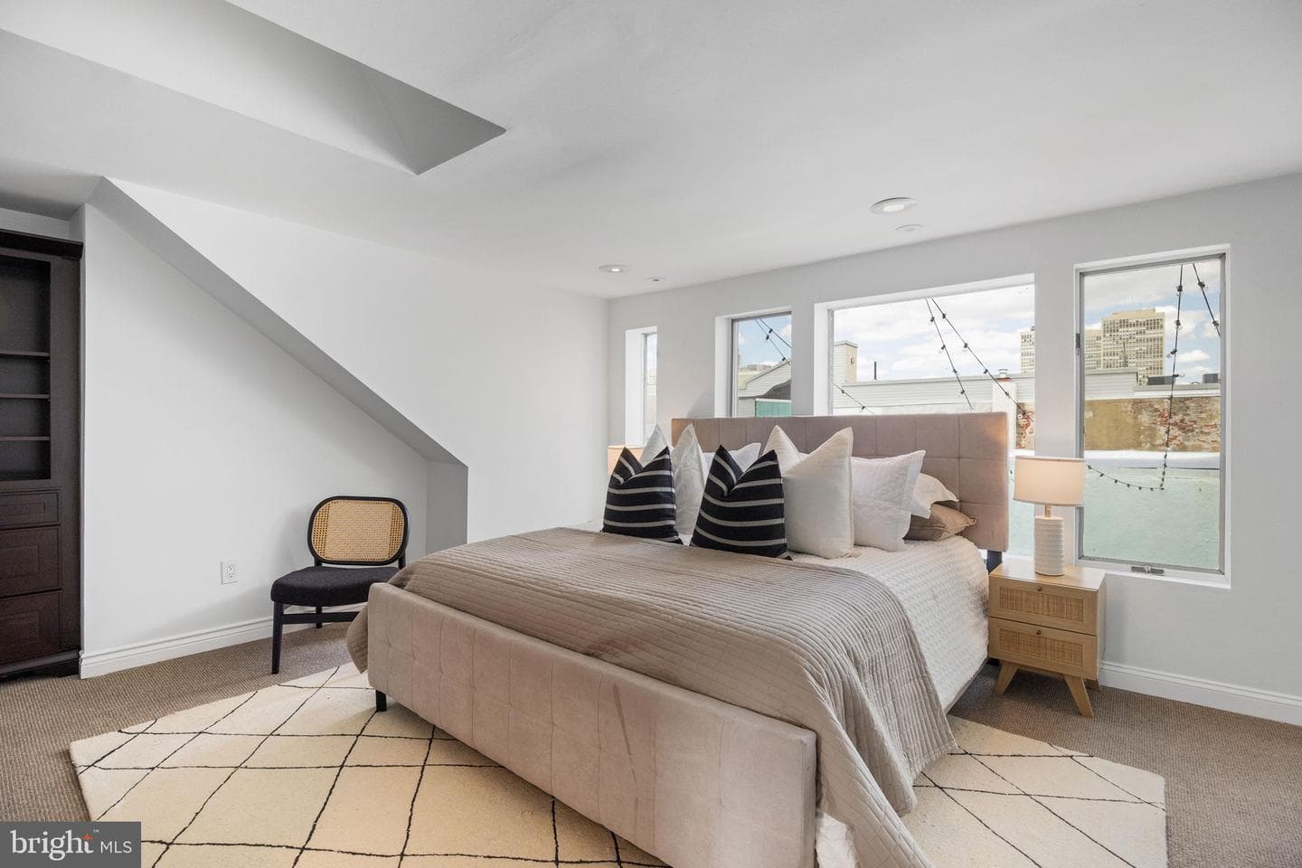129 Bainbridge Street photo 36
