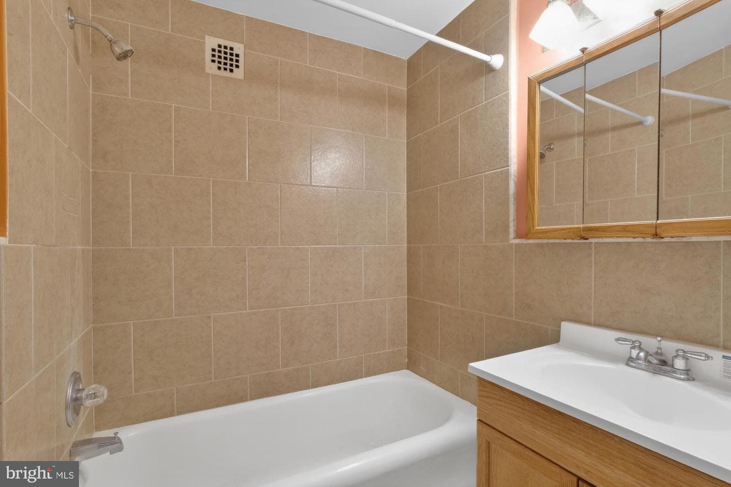 1324 Locust Street #421 photo 8