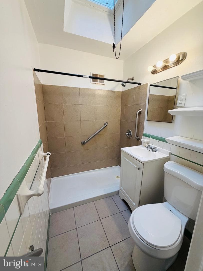 1334 Hale Street photo 8