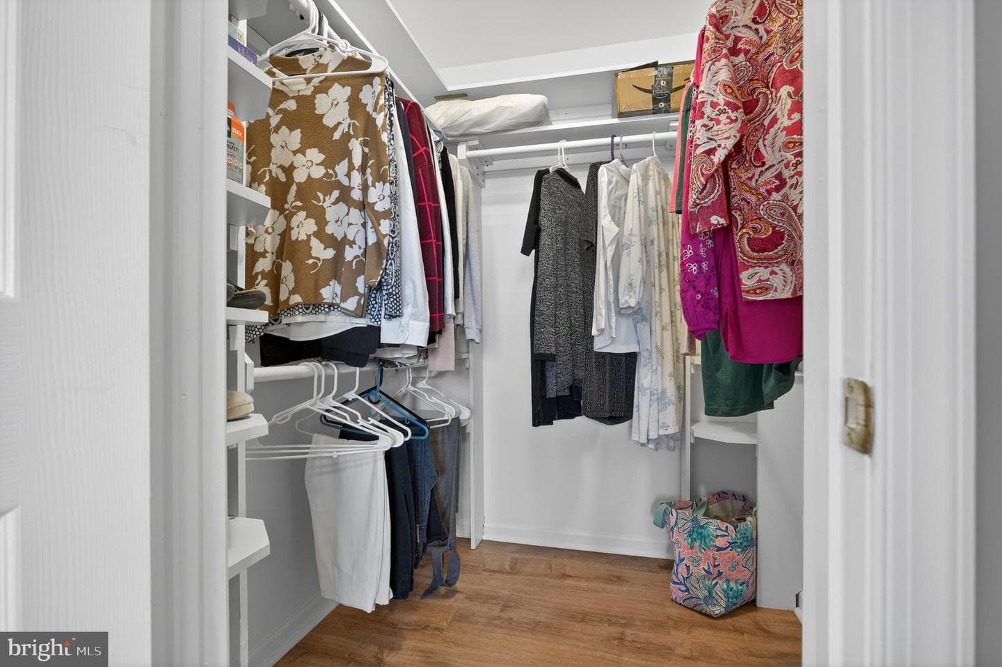71101 Delaire Landing Road #101 photo 18