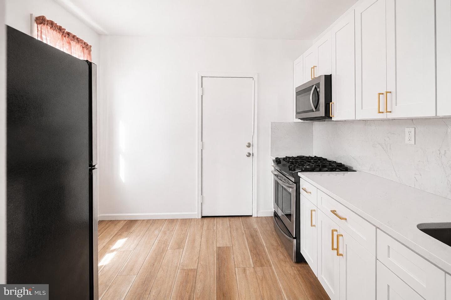 116 N Salford Street photo 7