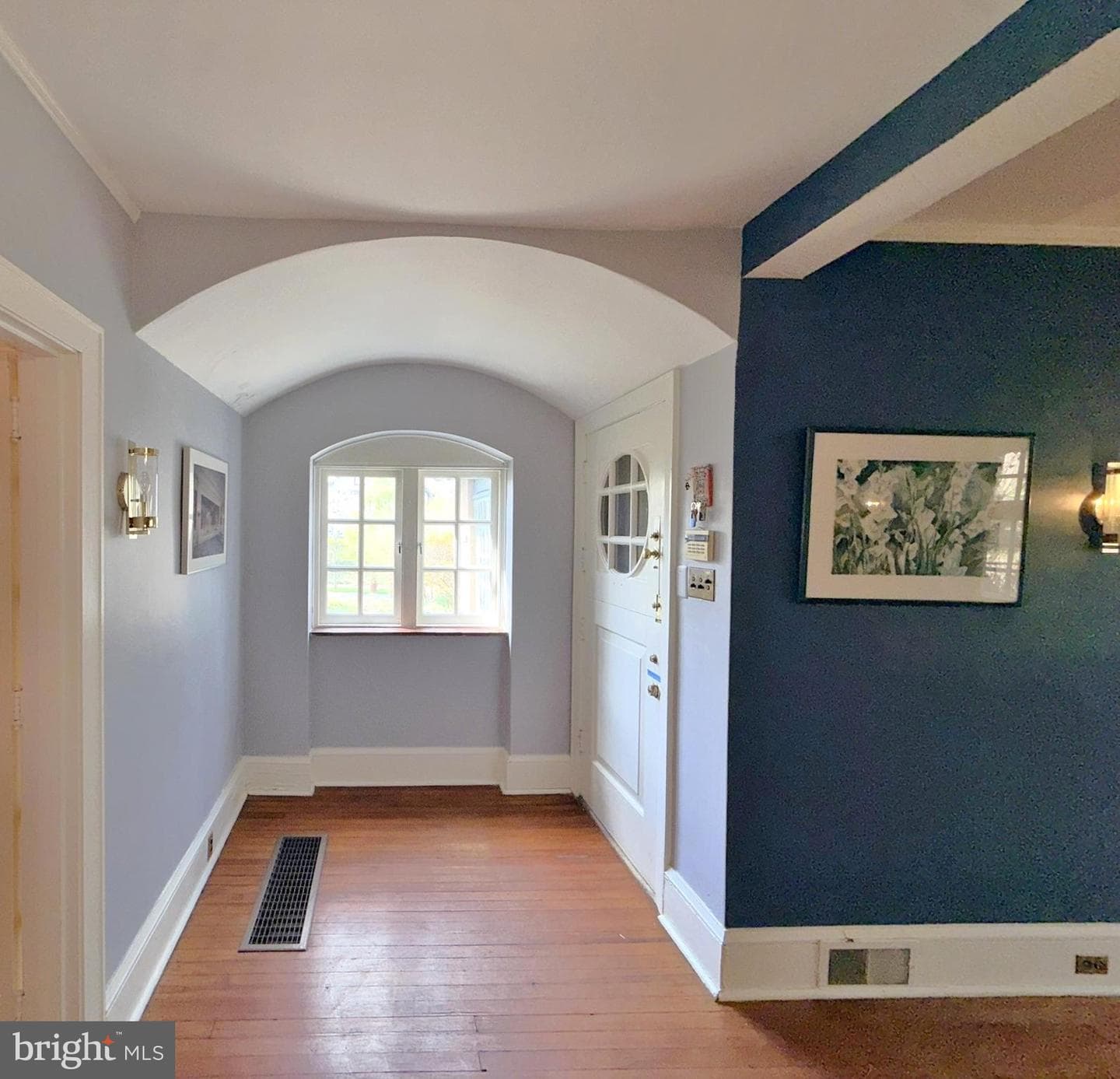 3130 W Penn Street photo 8