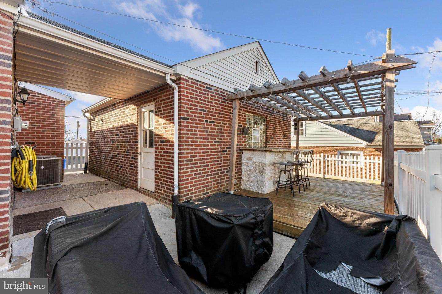 658 Waring Street photo 10