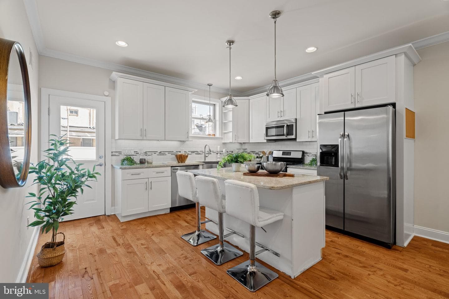 2039 E Hazzard Street photo 11