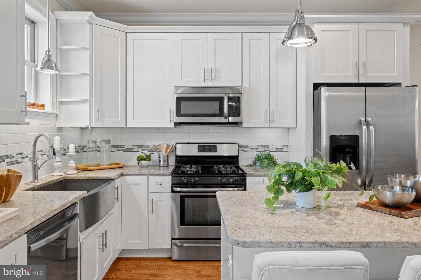 2039 E Hazzard Street photo 14