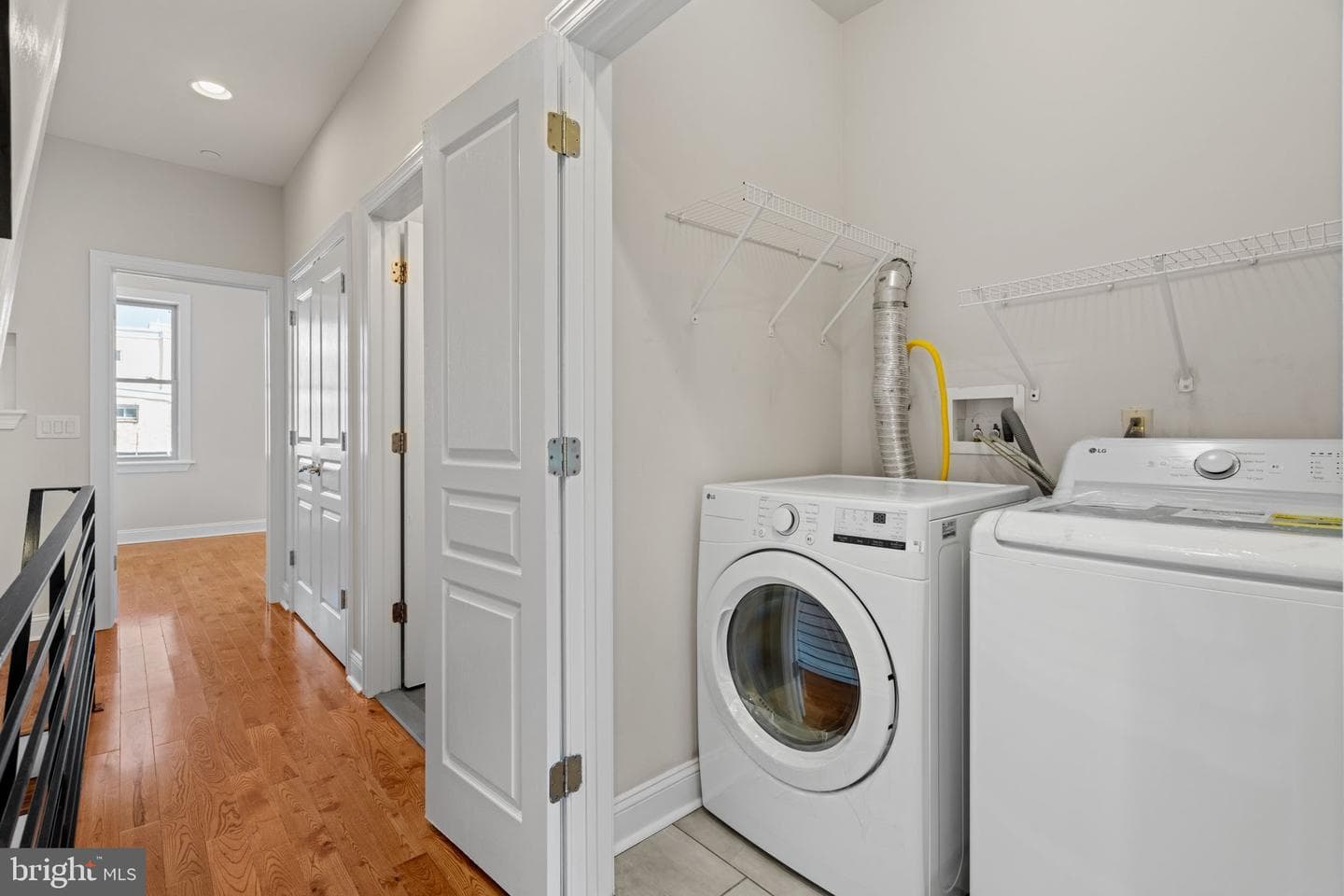 2039 E Hazzard Street photo 20