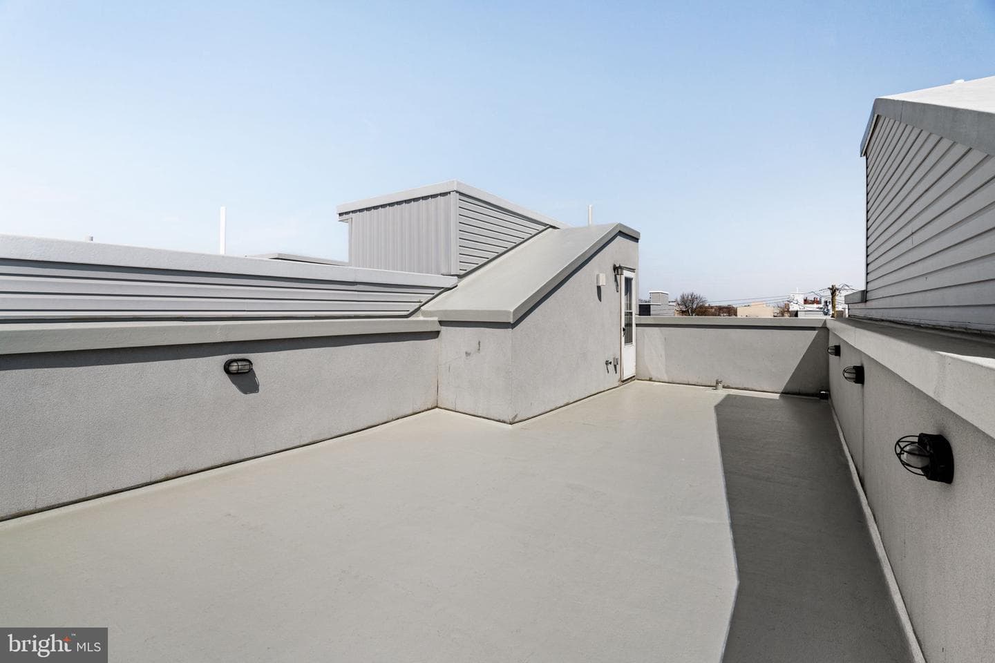 2039 E Hazzard Street photo 48