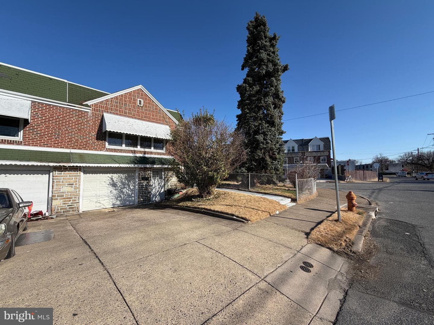 747 Greymont Street photo 1