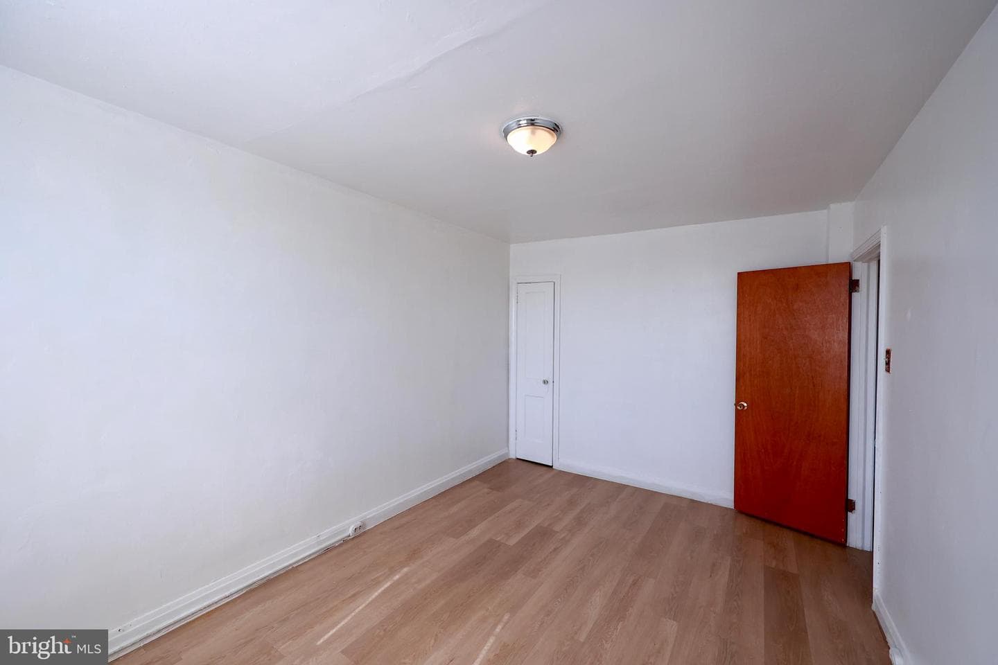 2936 Knorr Street photo 23