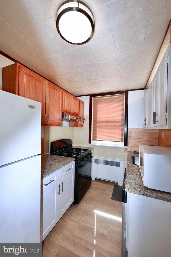 2936 Knorr Street photo 9
