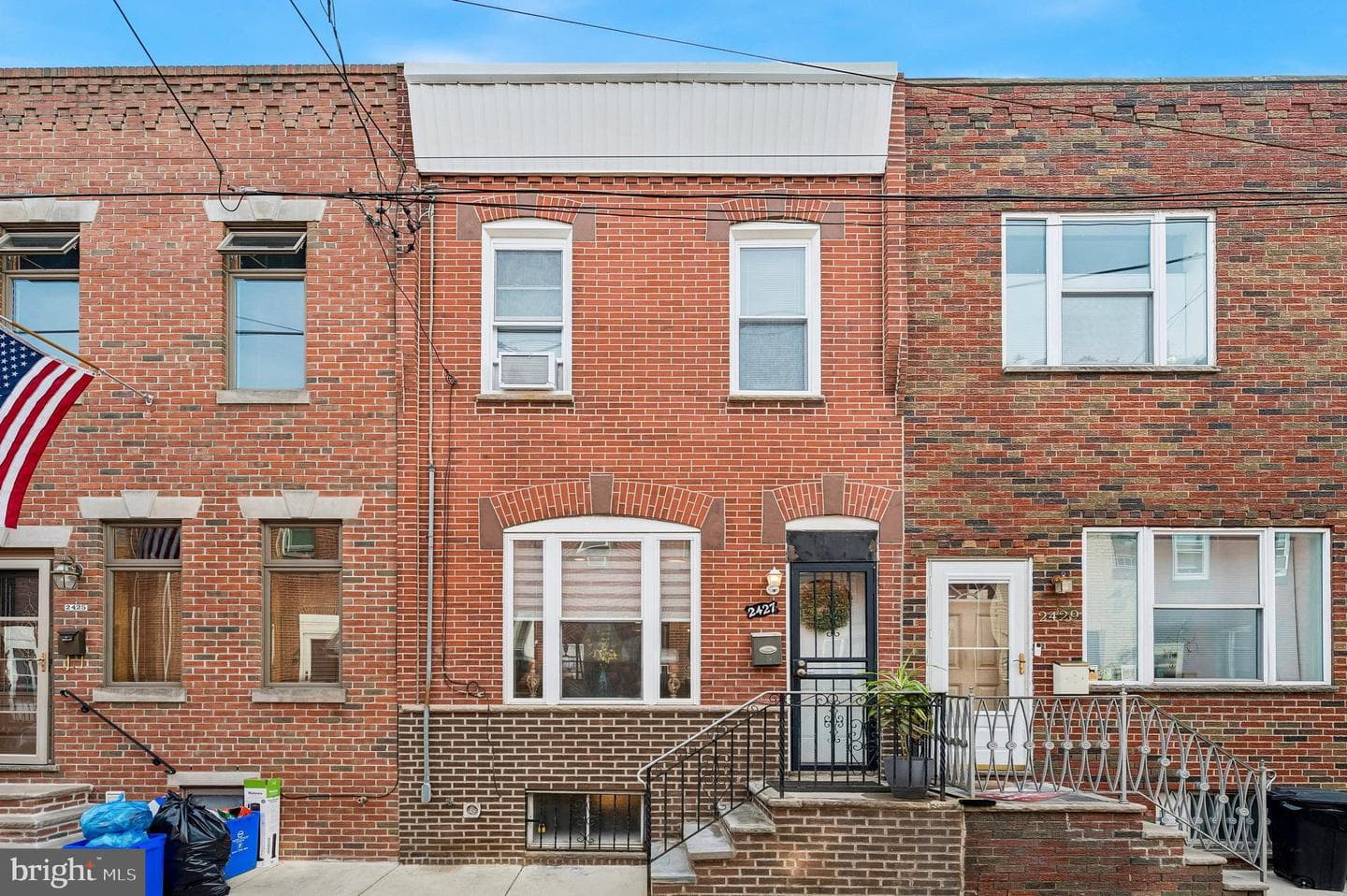 2427 S Mole Street photo 1