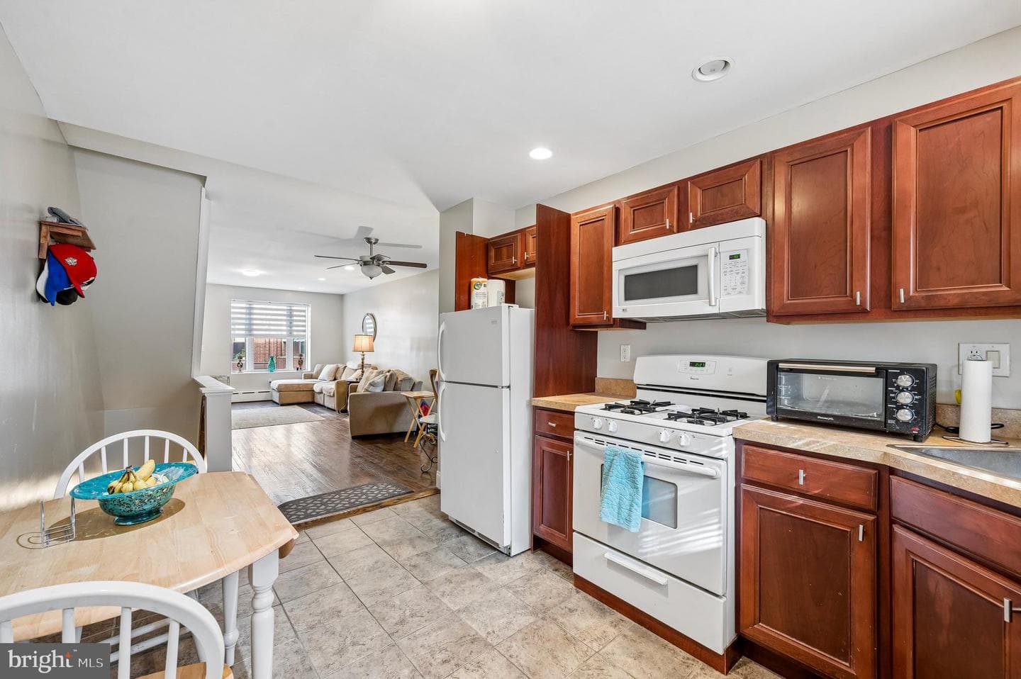 2427 S Mole Street photo 8
