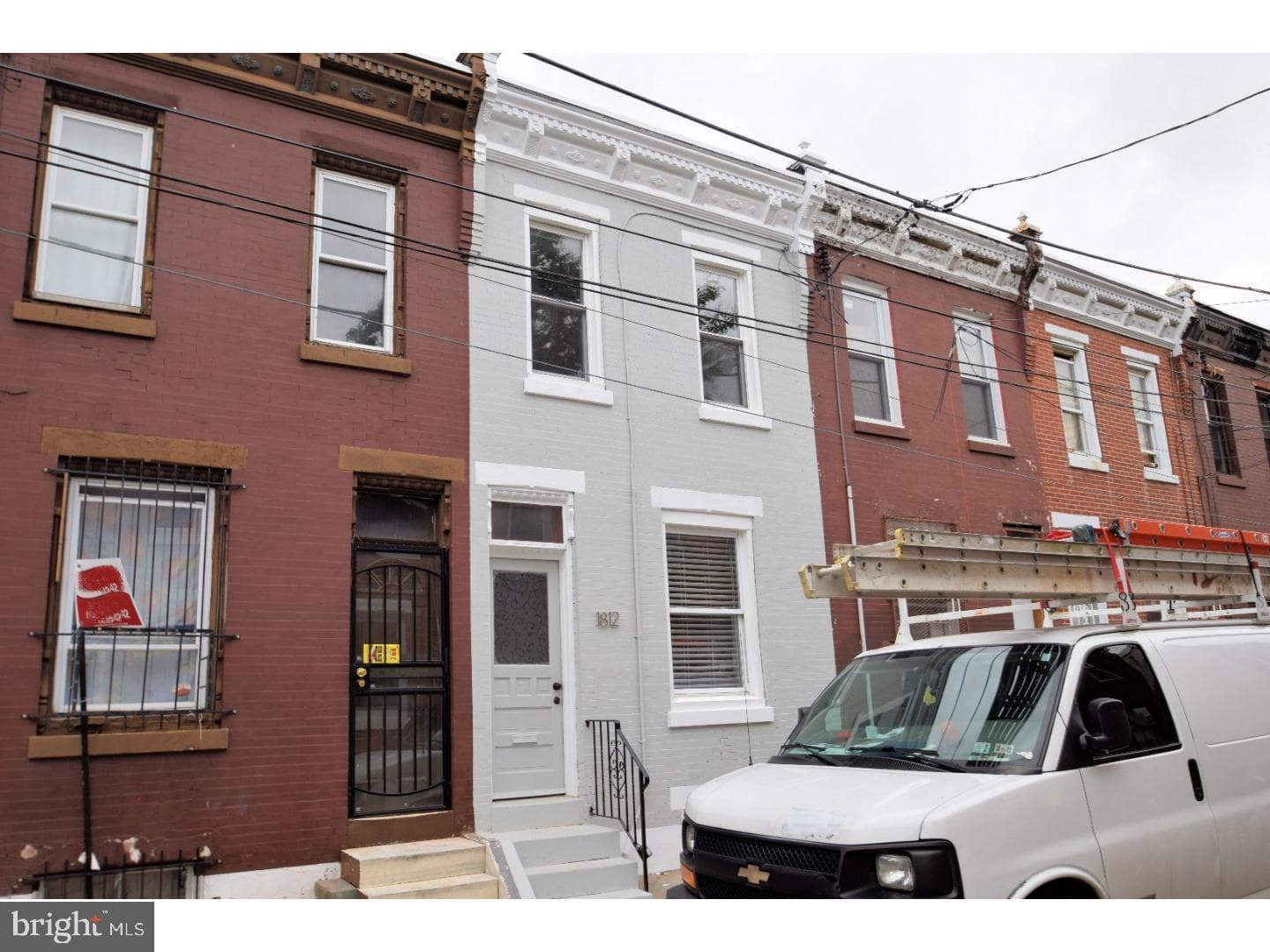 1812 Waterloo Street photo 1