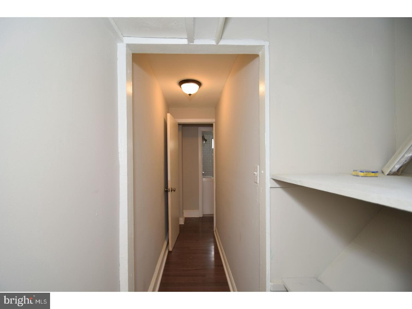 1812 Waterloo Street photo 12