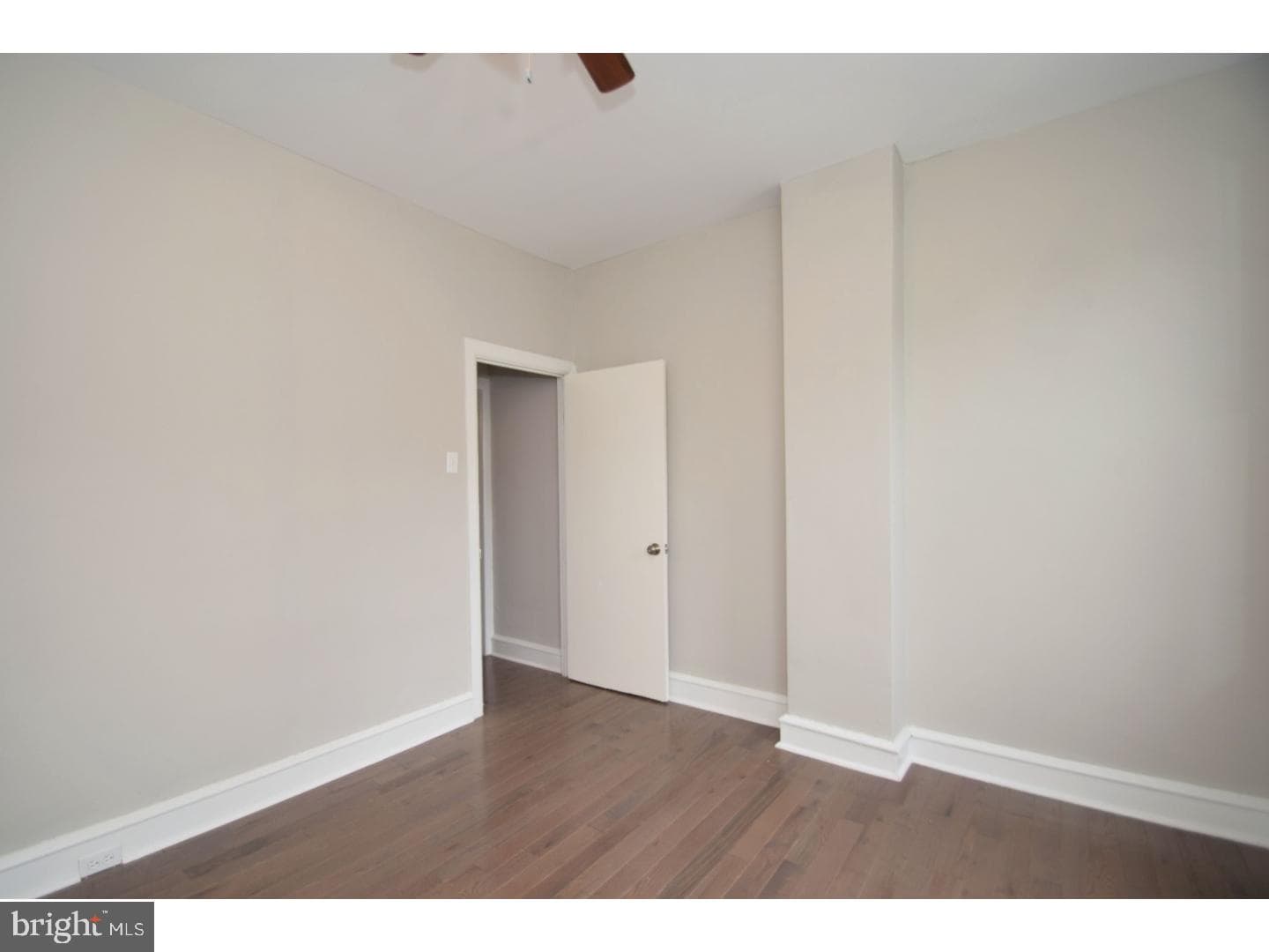 1812 Waterloo Street photo 8