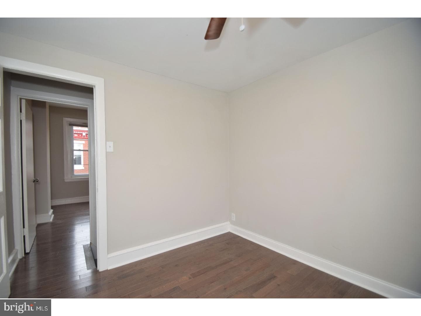 1812 Waterloo Street photo 9