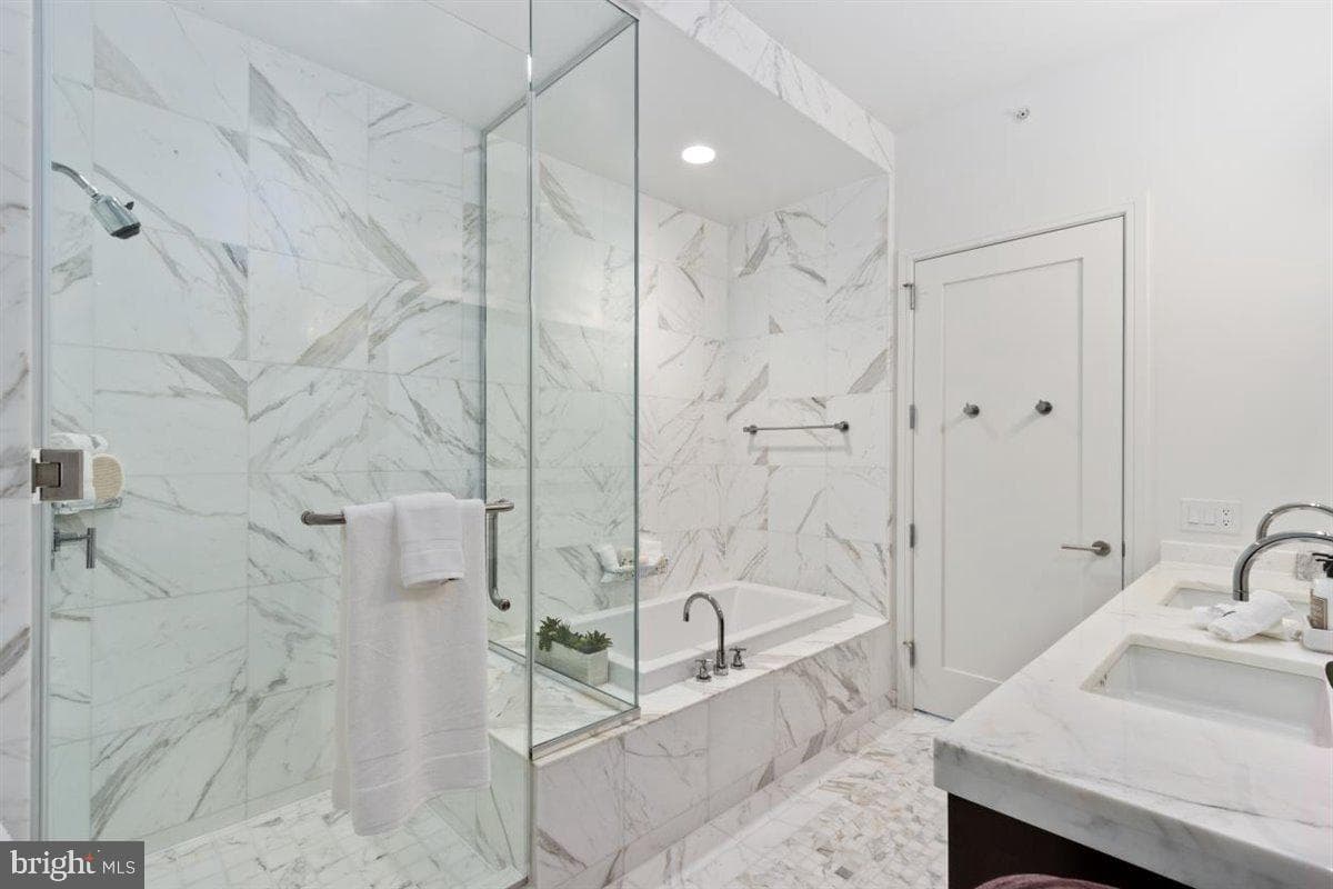 1414 S Penn Square #10c photo 15