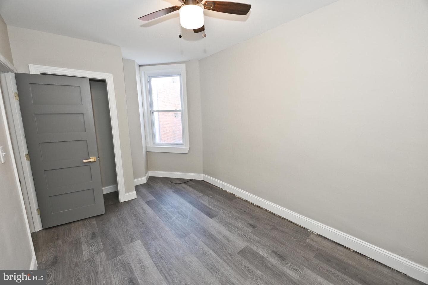 5836 Pemberton Street photo 25