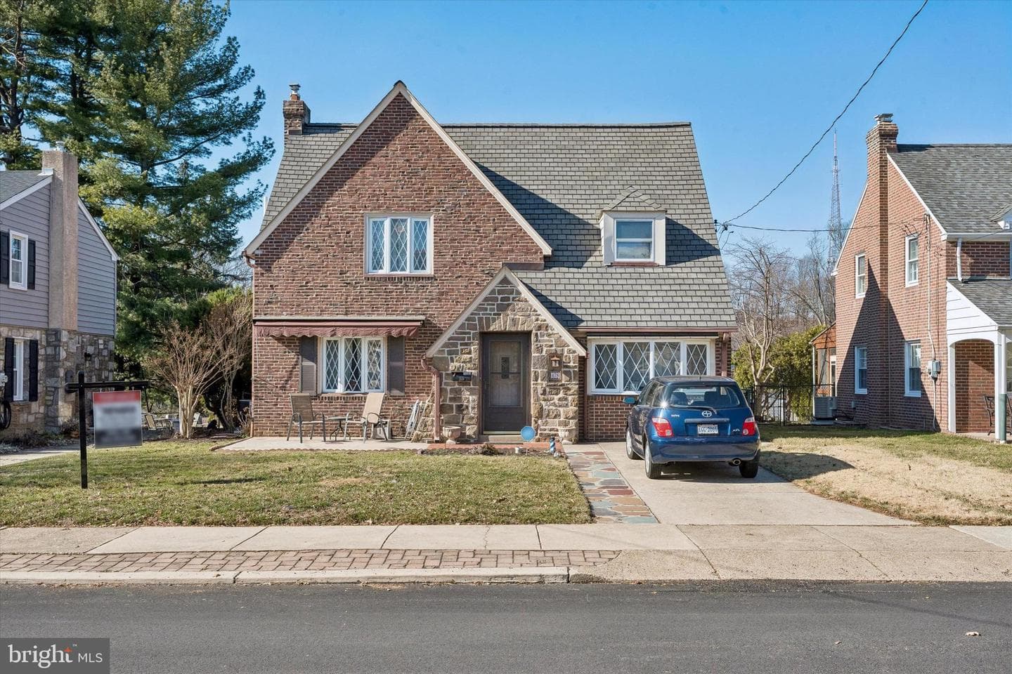 478 Aurania Street photo 2