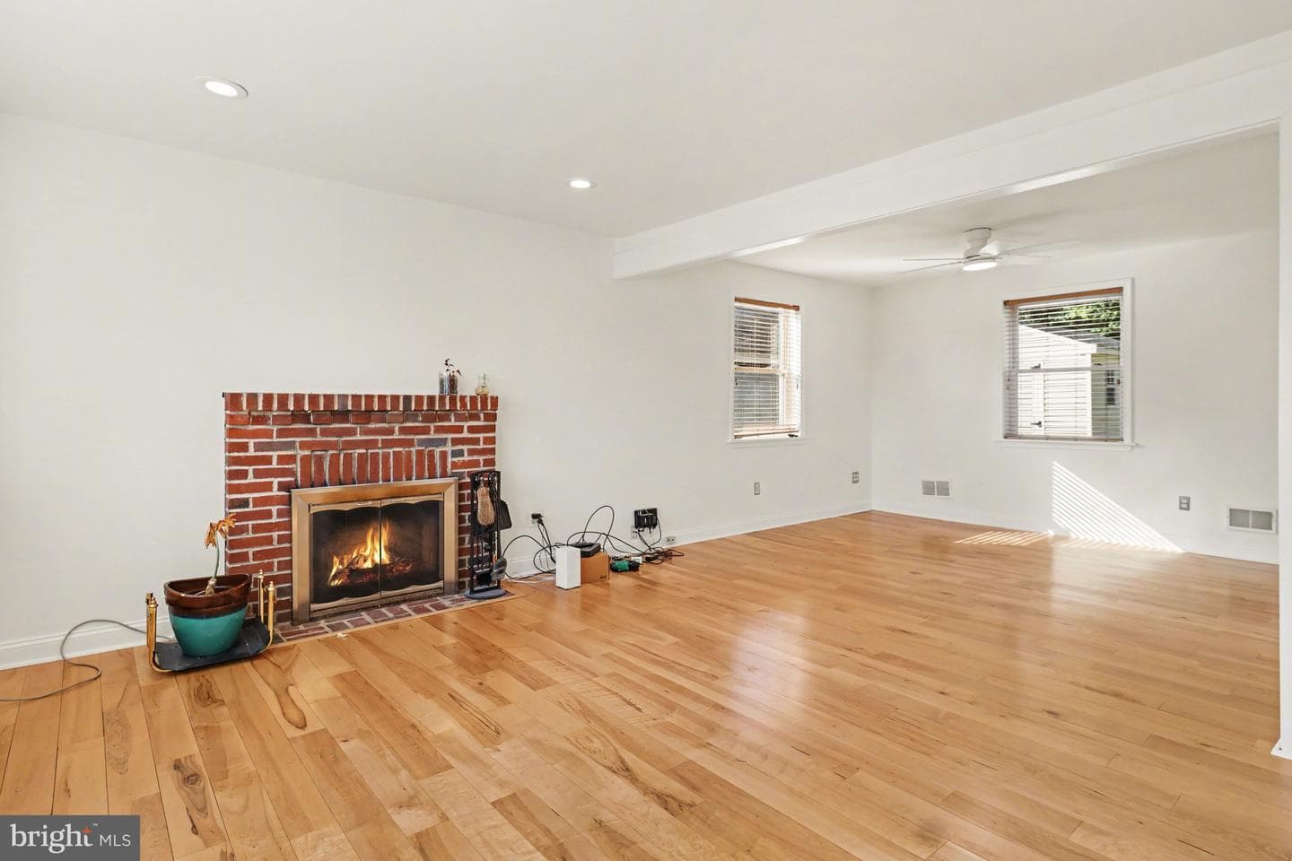 5610 Houghton Street photo 9