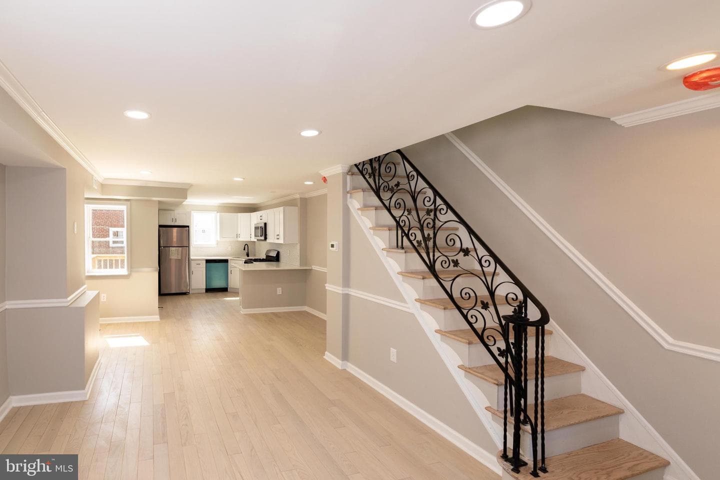 7732 Temple Road photo 3