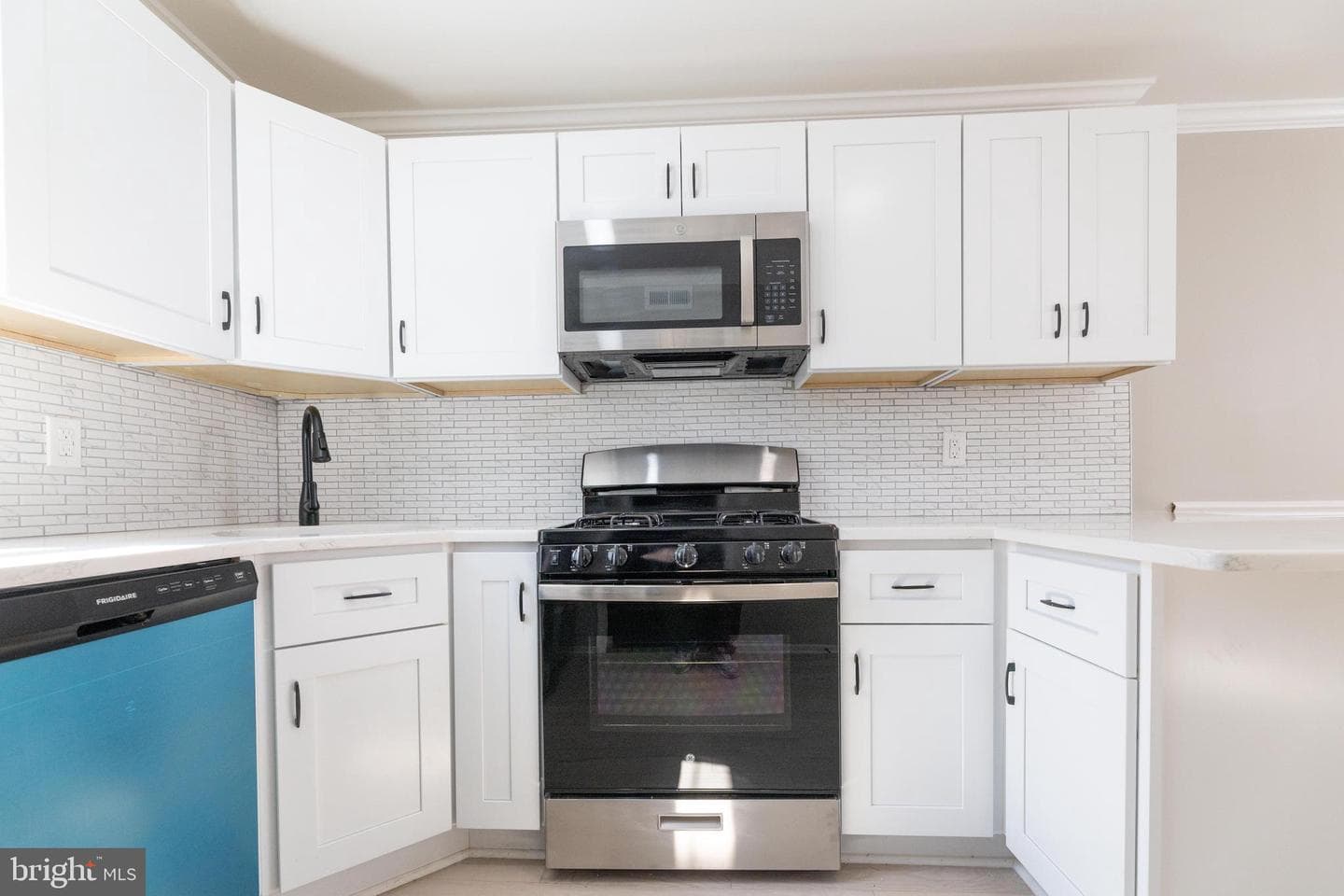 7732 Temple Road photo 5