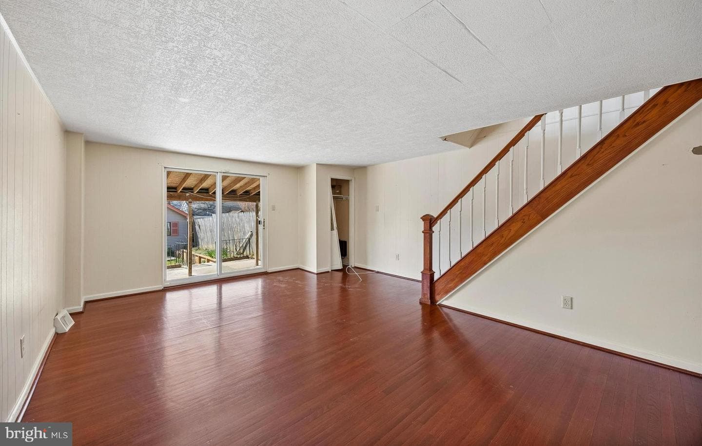 2842 Michael Road photo 3