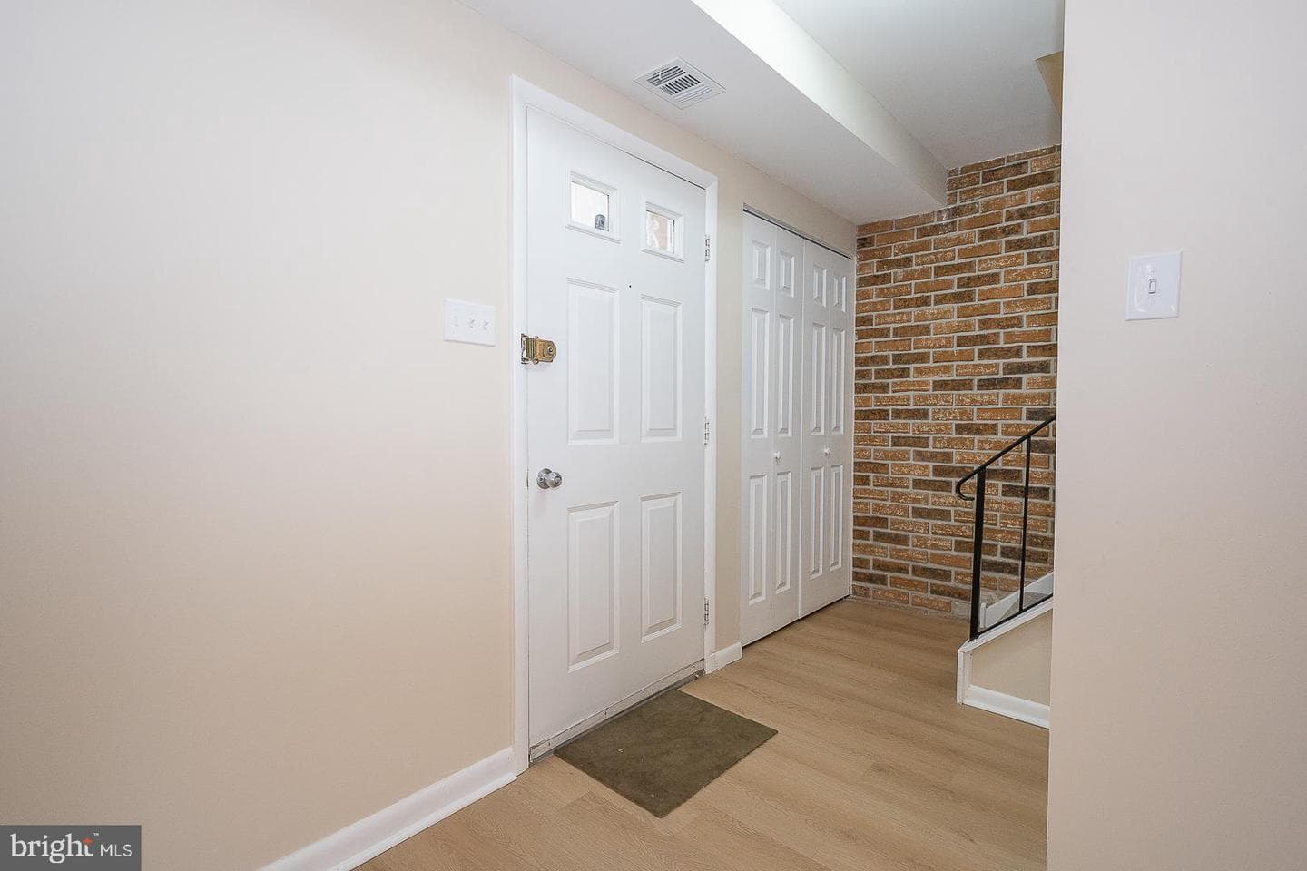 8212 Chelwynde Avenue photo 12
