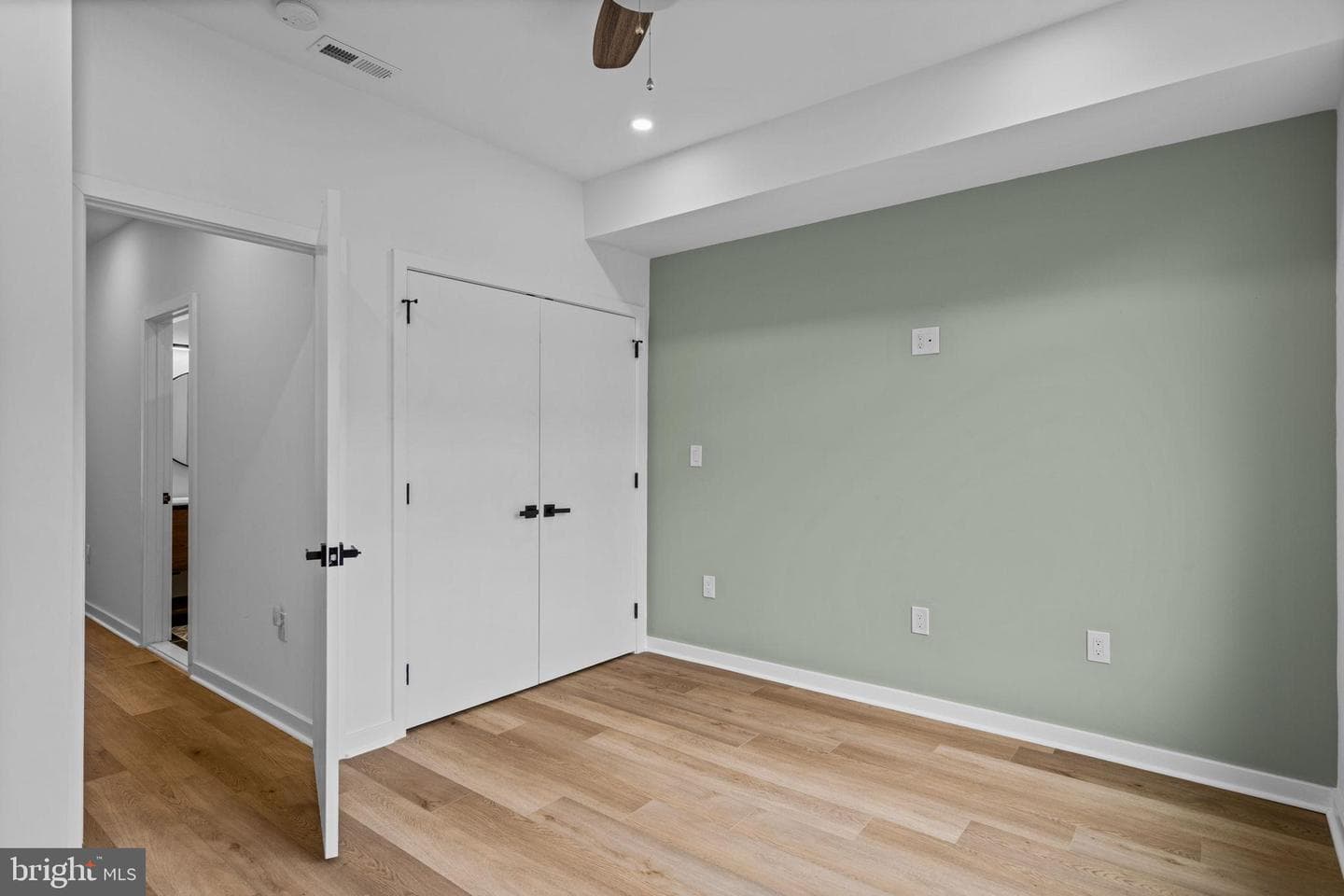 1611 Germantown Avenue photo 16