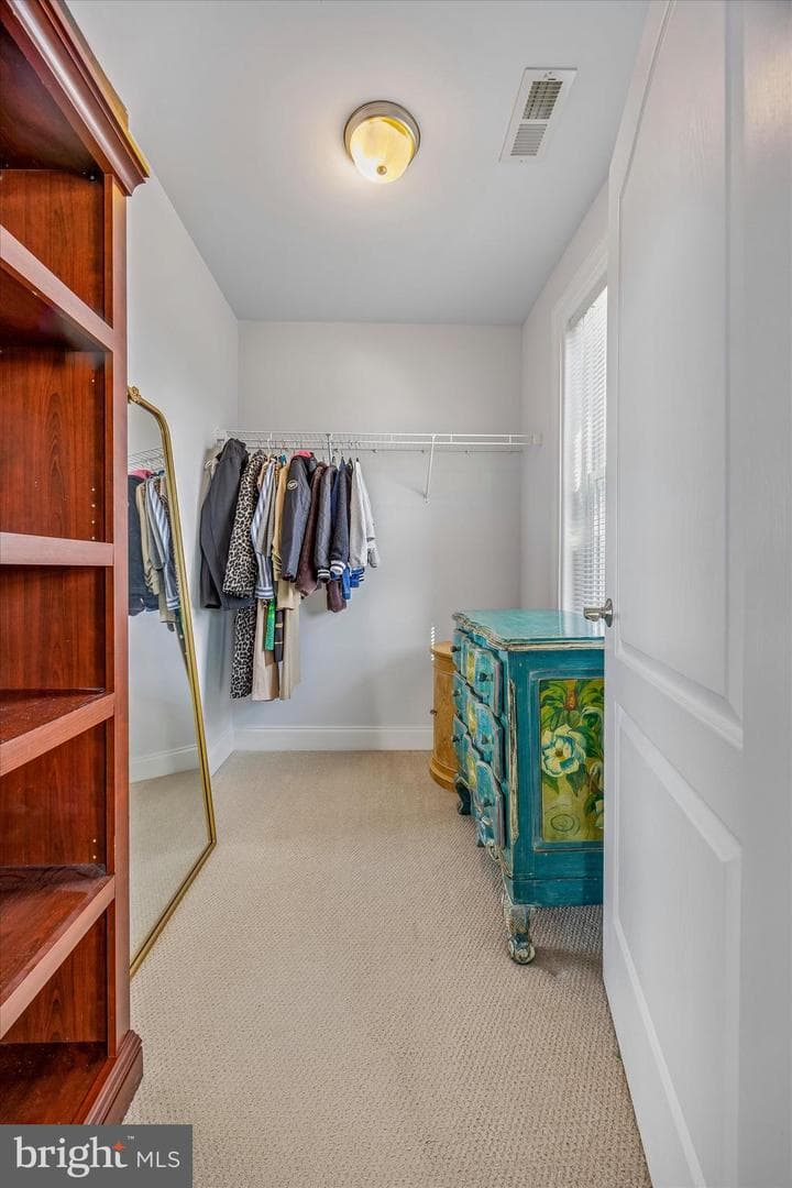 462 Oriole Street photo 25