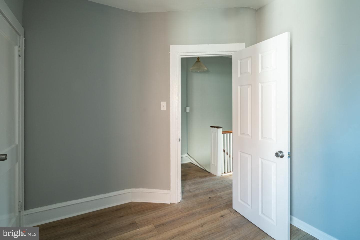 2271 E Cambria Street photo 6