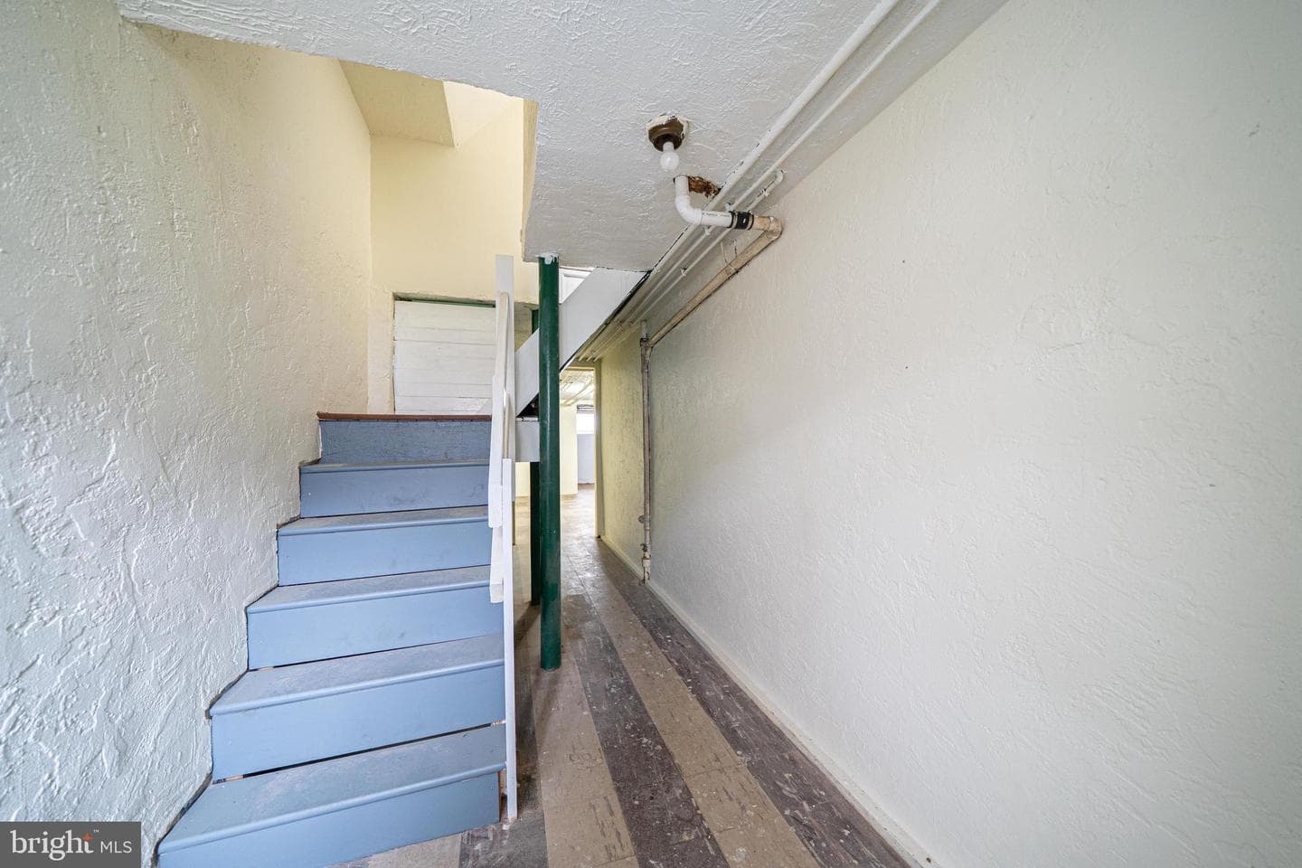 423 Alcott Street photo 20