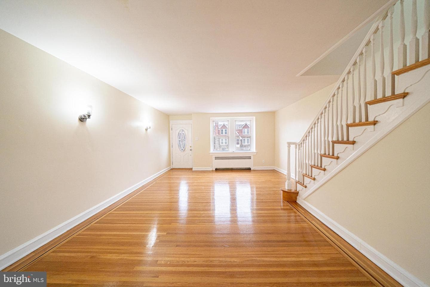 423 Alcott Street photo 3